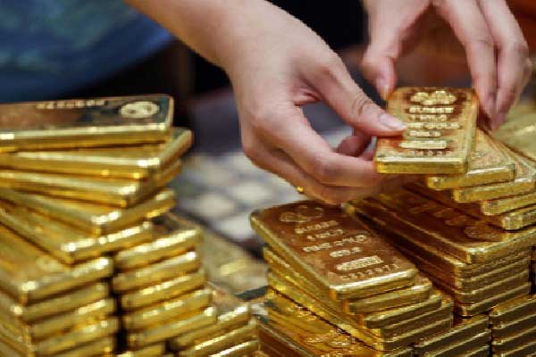 鲍威尔“放鸽”后加密行情分化：以太坊强势冲高逼近5000美元，比特币回落失守11.2万